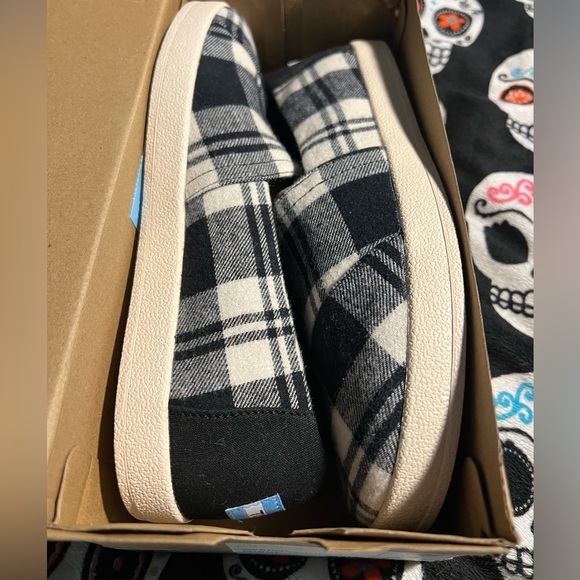 TOMS Avalon black white plaid - Picture 2 of 8